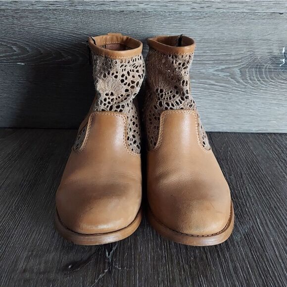 Musse & Cloud Women's Ainhoa Bootie - Tan - Size 7 - Picture 2 of 9